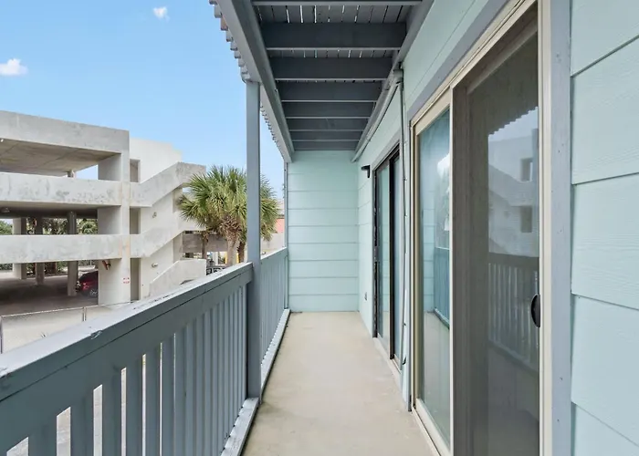 2br Access And Pool Holiday home Gulf Shores