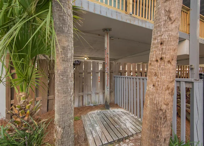 Holiday home 2br Access And Pool