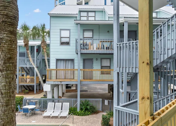 2br Access And Pool *